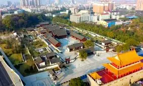 بازدید دوستان خارجی از عمارت روئیجو در جنوب چین/ ویدئو