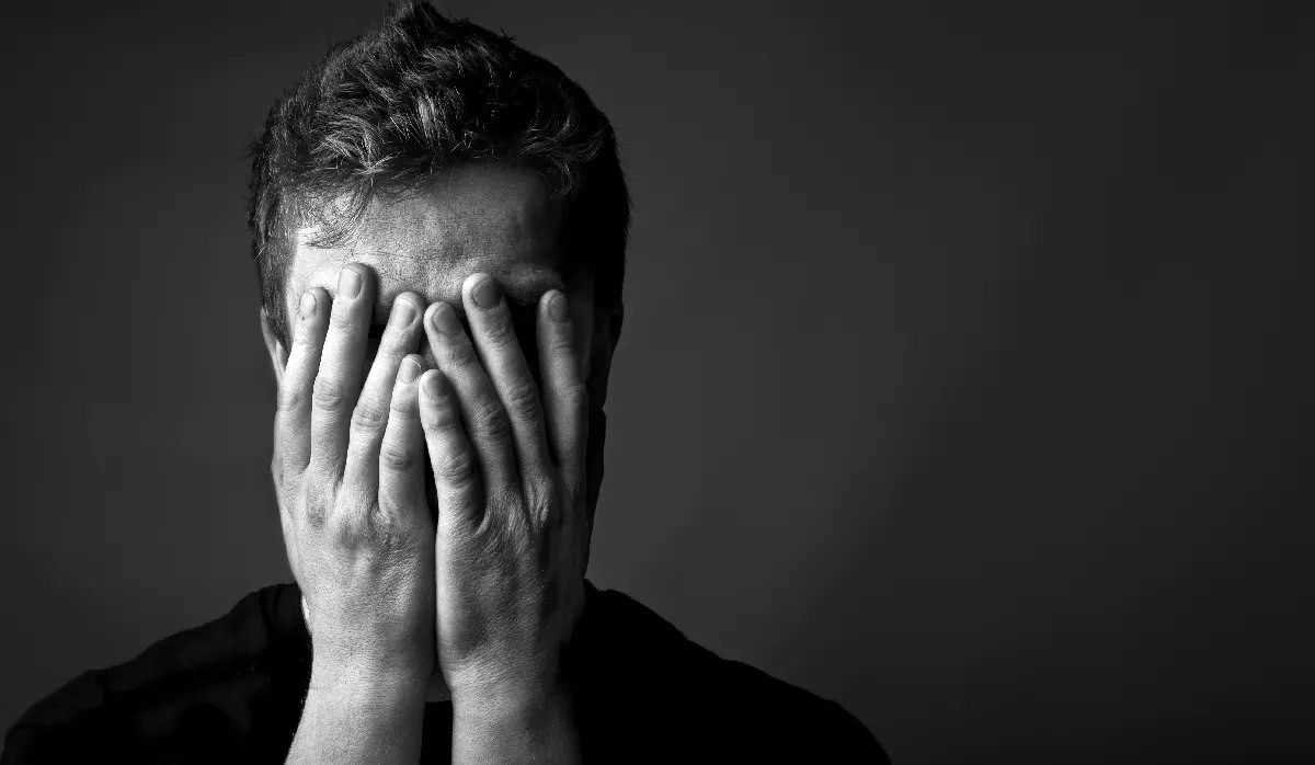 افرادی که از زندگی ناراضی هستند از این ۱۰ جمله زیاد استفاده میکنند