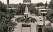 سفر در زمان؛ دو زن اروپایی در یکی از خیابان‌های قوچان؛ 80 سال قبل