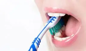 مسواک فرسوده چه بلایی سر دهان تان می‌آورد؟