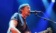 کریس ریا، اسطوره موسیقی درگذشت

