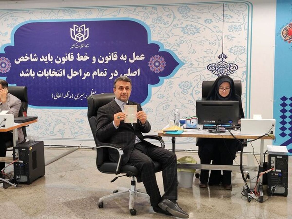 حسن محمدیاری داوطلب نامزدی انتخابات ریاست جمهوری شد

