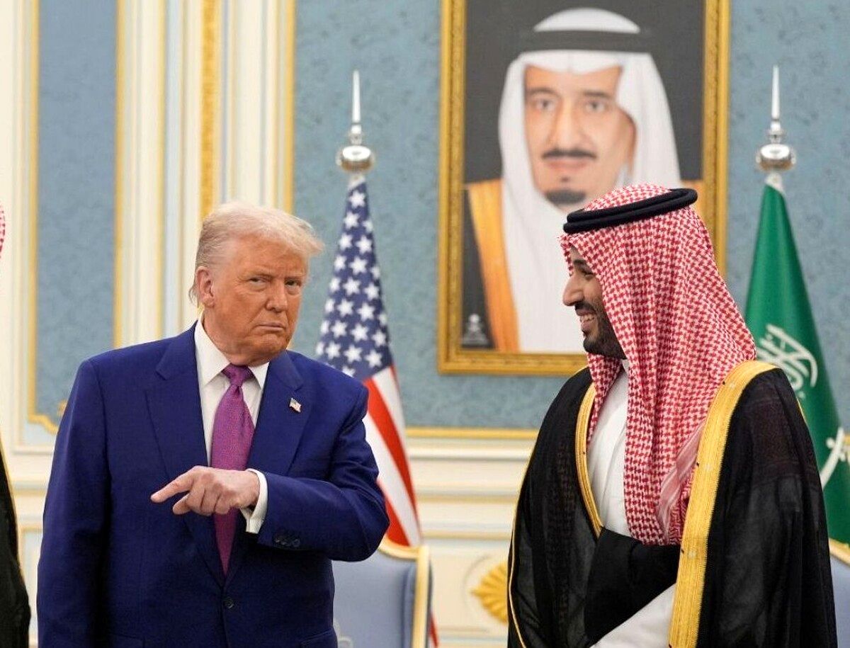  پذیرایی با رقص و آواز عربی از ترامپ در ضیافت شام بن سلمان/ ویدئو 