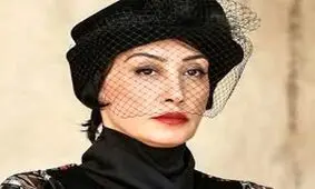 حضور هدیه تهرانی در مراسم چهلم سینا حق‌شناس، از جان‌باختگان ناآرامی های دیماه/ ویدئو
