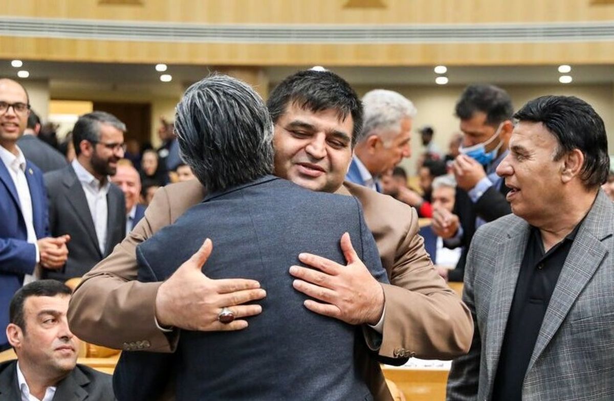 اولین تصاویر از حسین رضازاده پس از یک دوره بیماری