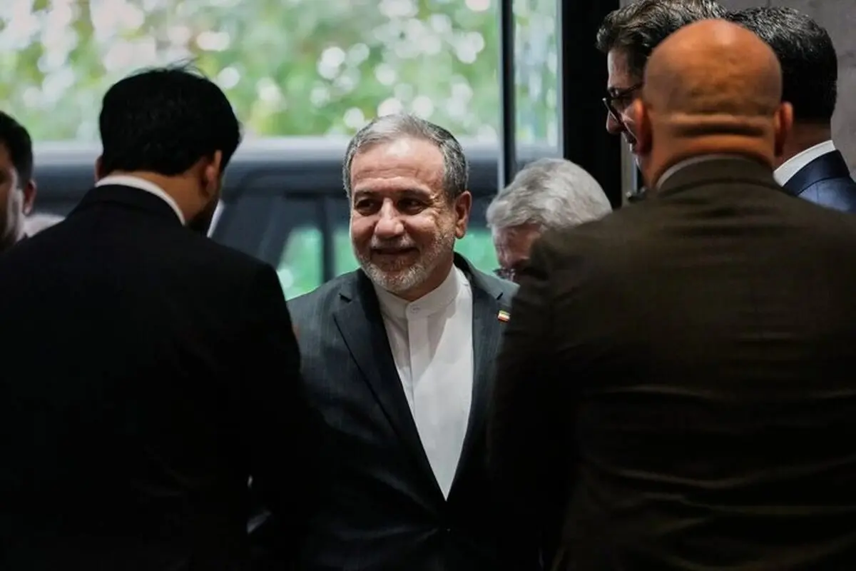 ادعای رویترز: بررسی طرح گام‌به‌گام تهران و واشنگتن در نیویورک برای پایان دادن به جنگ/ تنگه هرمز و لغو تحریم‌ها در کانون چانه‌زنی‌ها