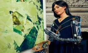 نقاشی ملکه الیزابت دوم توسط یک ربات انسان نما/ ویدئو