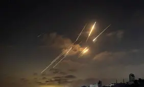 هشتمین روز از پاسخ نظامی ایران به حملات آمریکا و اسرائیل/ انفجارهای شبانه و حملات موشکی در تل‌آویو؛ پهپادها و موشک‌های ایران به اسرائیل رسید/ انفجار در میدان نفتی عربستان