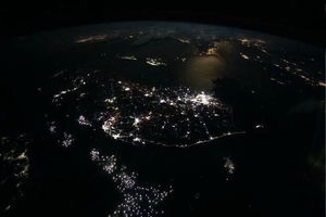 شب بخیر از فضا!/تصاویر خیره کننده لندن و پاریس و رم از ایستگاه فضایی/ ویدئو