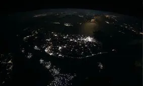 شب بخیر از فضا!/تصاویر خیره کننده لندن و پاریس و رم از ایستگاه فضایی/ ویدئو