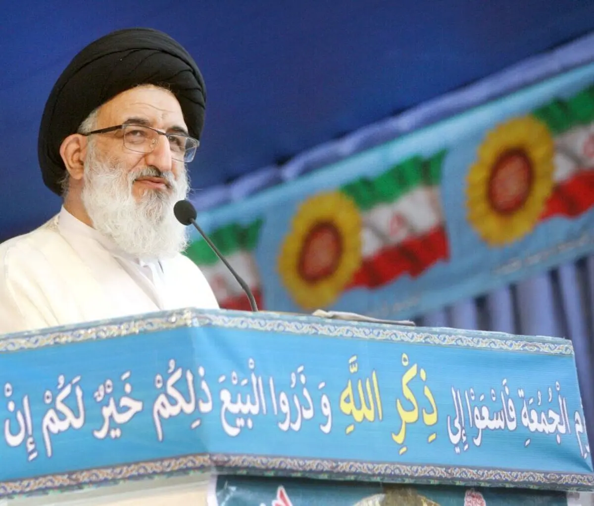 امام جمعه کرج: حضرت آقا، انقلاب را تمام‌نشدنی شمرده‌اند