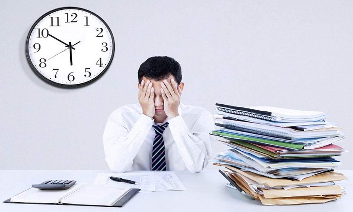 چرا ما تصور می‌کنیم که باید روزی ۸ ساعت کار کنیم؟
