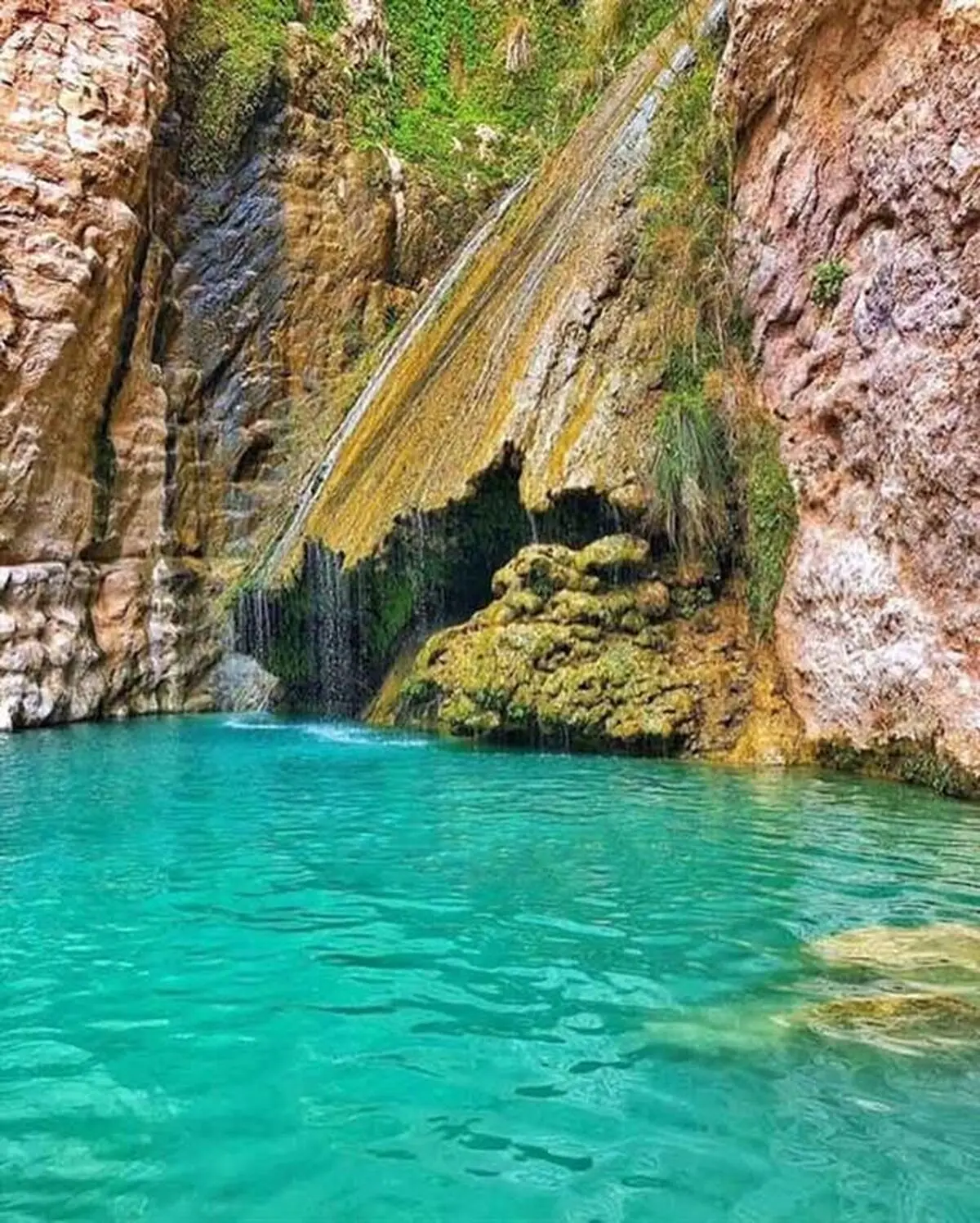 آبشار درزو عسلویه طبیعتی سرسبز در دل گرمای جنوب