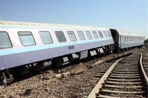 علت خروج قطار در زنجان چه بود؟