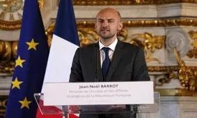 پاریس بار دیگر ایران را به بازگرداندن تحریم‌ها تهدید کرد