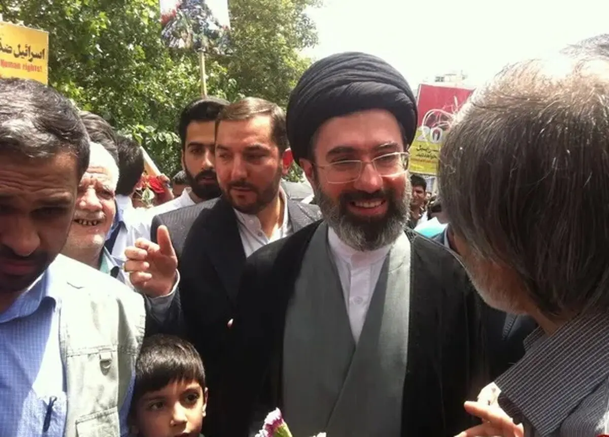روضه‌خوانی فرزند آیت‌الله مجتبی خامنه‌ای برای مادرش و بی تالی برای رهبر شهید/ ویدئو

