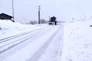 بارش سنگین برف در ملایر/ رانندگان از تردد غیر ضرور پرهیز کنند

