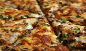 طرز تهیه پیتزا گوشت چرخ کرده 
