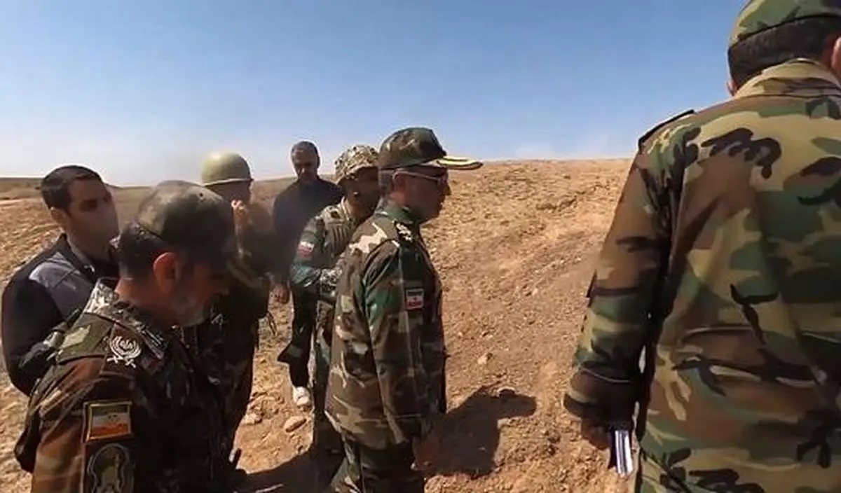 بازدید فرمانده نیروی زمینی ارتش از مرزهای کشور/ امیر سرتیپ علی جهانشاهی: جنگ زمینی برای دشمن خطرناک‌تر و پرهزینه‌تر خواهد بود/ یک منبع نظامی آگاه: بیش از یک‌ میلیون رزمنده برای نبرد زمینی با آمریکا سازماندهی شده‌اند