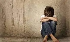 بازیگر فیلم کورساژ به سوءاستفاده تصویری از کودکان اعتراف کرد