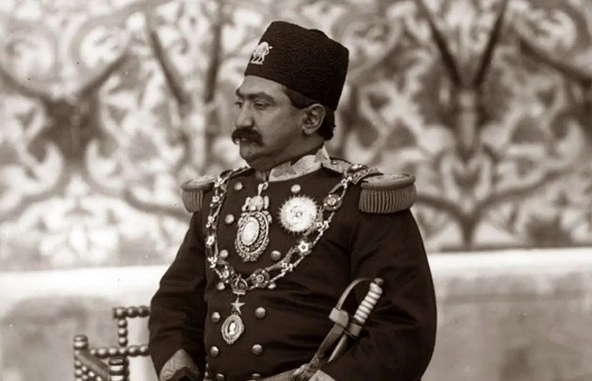 سفر در زمان؛ «ظل السلطان پسر مستبد ناصرالدین شاه در کنار فرزندش»؛ سال 1280