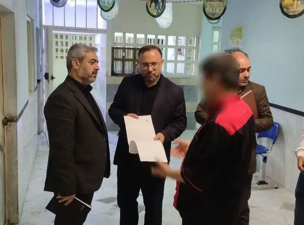 بازدید دادستان مرکز سمنان از زندان مرکزی استان