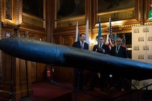 شوی وزیر خارجه لهستان علیه ایران