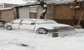 ساخت یک پراید از برف/ تصاویر 