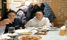 اولین حضور عمومی تنیسور چینی بعد از حواشی مربوط به آزار جنسی