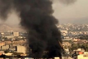 انبار لوازم یدکی و پوشاک کرکج تبریز طعمه حریق شد/ ویدئو