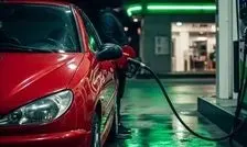 افزایش قیمت بنزین، تورم را کاهش می‌دهد؟ / مخاطبان خبرفوری مخالفند!