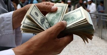 قیمت دلار، یورو و سایر ارزها ۱۲ مردادماه ۱۴۰۴؛  دلار از مرز روانی عبور کرد