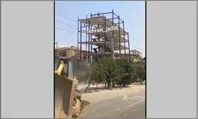 تخریب عجیب و خطرناک دیگری از شهرداری تهران/ نابودی تیر‌های برق و درختان/ ویدئو