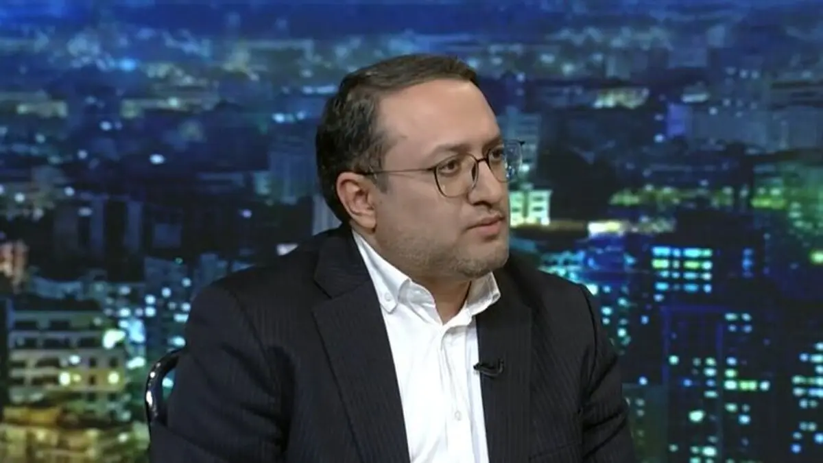 مشاور قالیباف: حجم نفت عبوری از هرمز به مقیاس میلیون بشکه نمی‌رسد/ اگر در داخل ایران اتفاقی نیفتد، تحریم‌های جدید بی‌اثر می‌شود