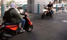 موتورسواری زنان؛ عبور از خیابانی که سال‌ها فقط به نام مردان ثبت شده بود/ بدن زن هنوز در ترافیک تابوها گیر کرده است/ گروهی از نیروهای محافظه‌کار فرهنگی و مذهبی هرگونه حضور بدنی زن در فضای عمومی را «غیراخلاقی» تلقی می‌کنند