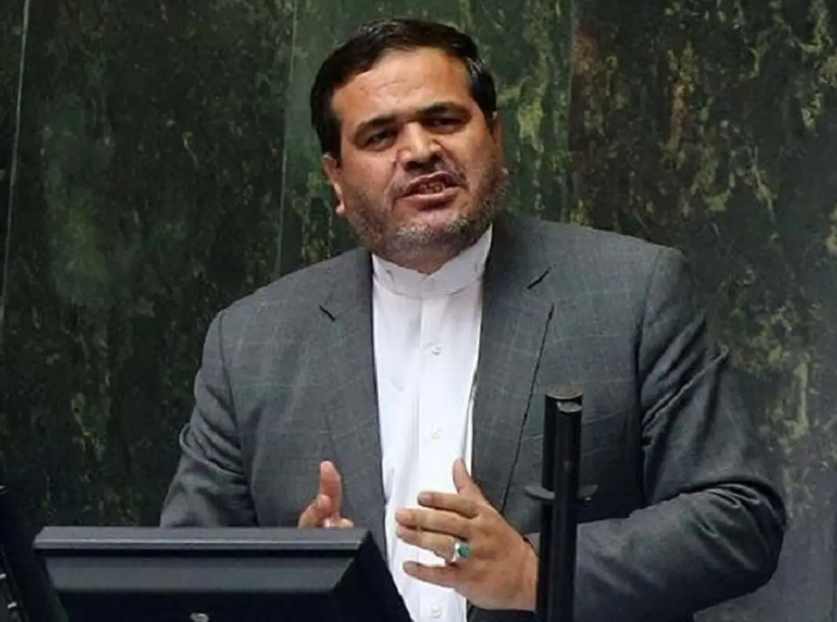  اگر رئیسی درخواست برگزاری رفراندوم بدهد، در مجلس استقبال می‌کنیم/ حجاب جزء اصول قانون اساسی و لایتغیر است و امکان ندارد درباره آن رفراندوم برگزار شود