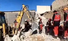 ریزش دیوار و مرگ ۴ کارگر در مشهد/ ویدئو