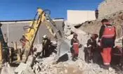 ریزش دیوار و مرگ ۴ کارگر در مشهد/ ویدئو