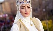 روژانِ «نون خ» با یک لباس مجلسی جلب‌توجه کرد