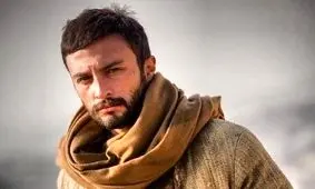 کنایه شدید امیر جدیدی به مسئولان درباره رویا حشمتی: آنکه باید شلاق بخورد او نیست!