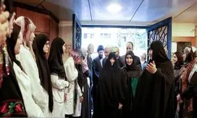 تصاویری از حضور همسر رئیسی در همایش "زنان تاثیرگذار جبهه مقاومت" در بیروت
