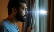 ۸ نکته بسیار مهم برای زنده ماندن در خانه هنگام حمله هوایی