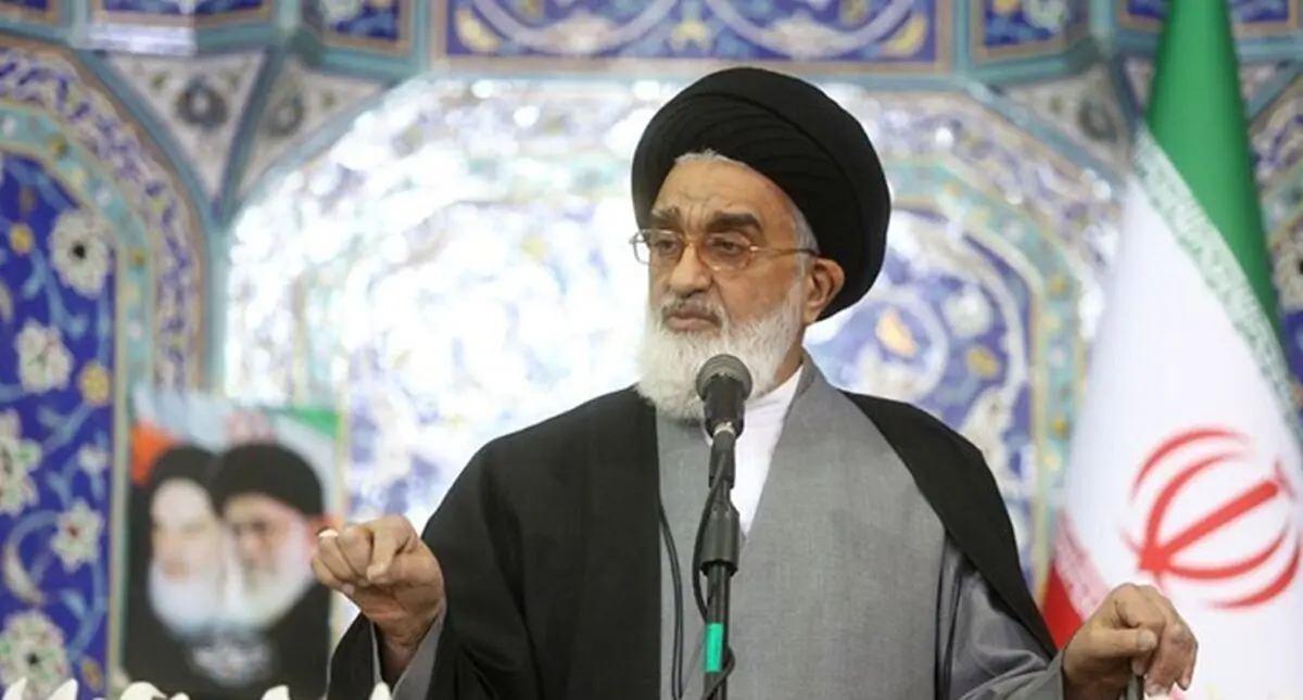 امام جمعه قم: دستگاه‌های اجرایی، انتظامی و قضایی با بی‌حجابی برخورد کنند/ دشمن تلاش می‌کند غیرت دینی را تضعیف کند