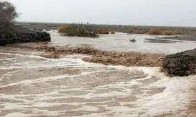 سیلاب در شاهرود و میامی و گرفتار شدن مسافران