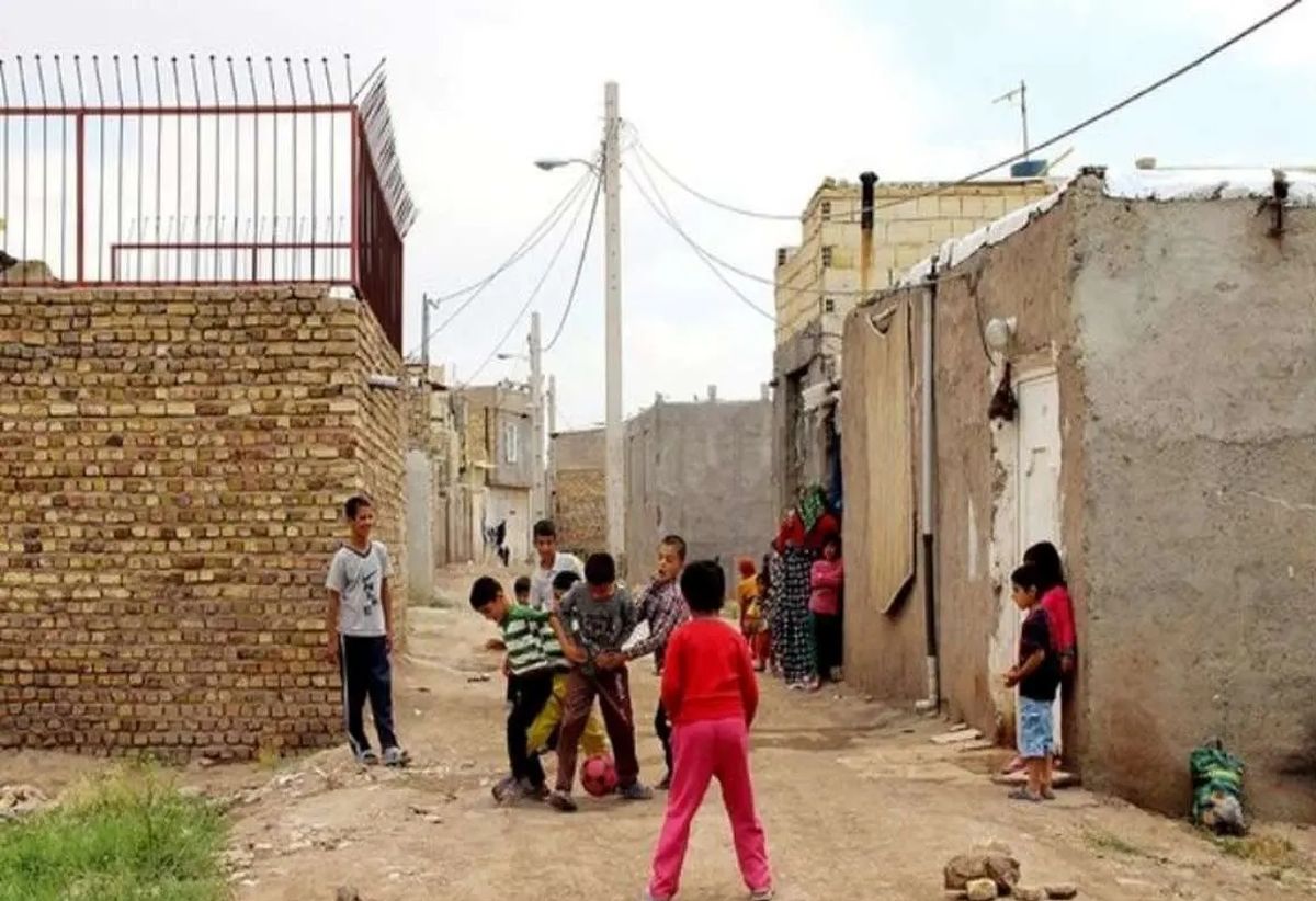 آمار کودکهمسری در میان حاشیهنشینان بالاست/ فرهنگ فقر بر مناطق حاشیهنشین حاکم است