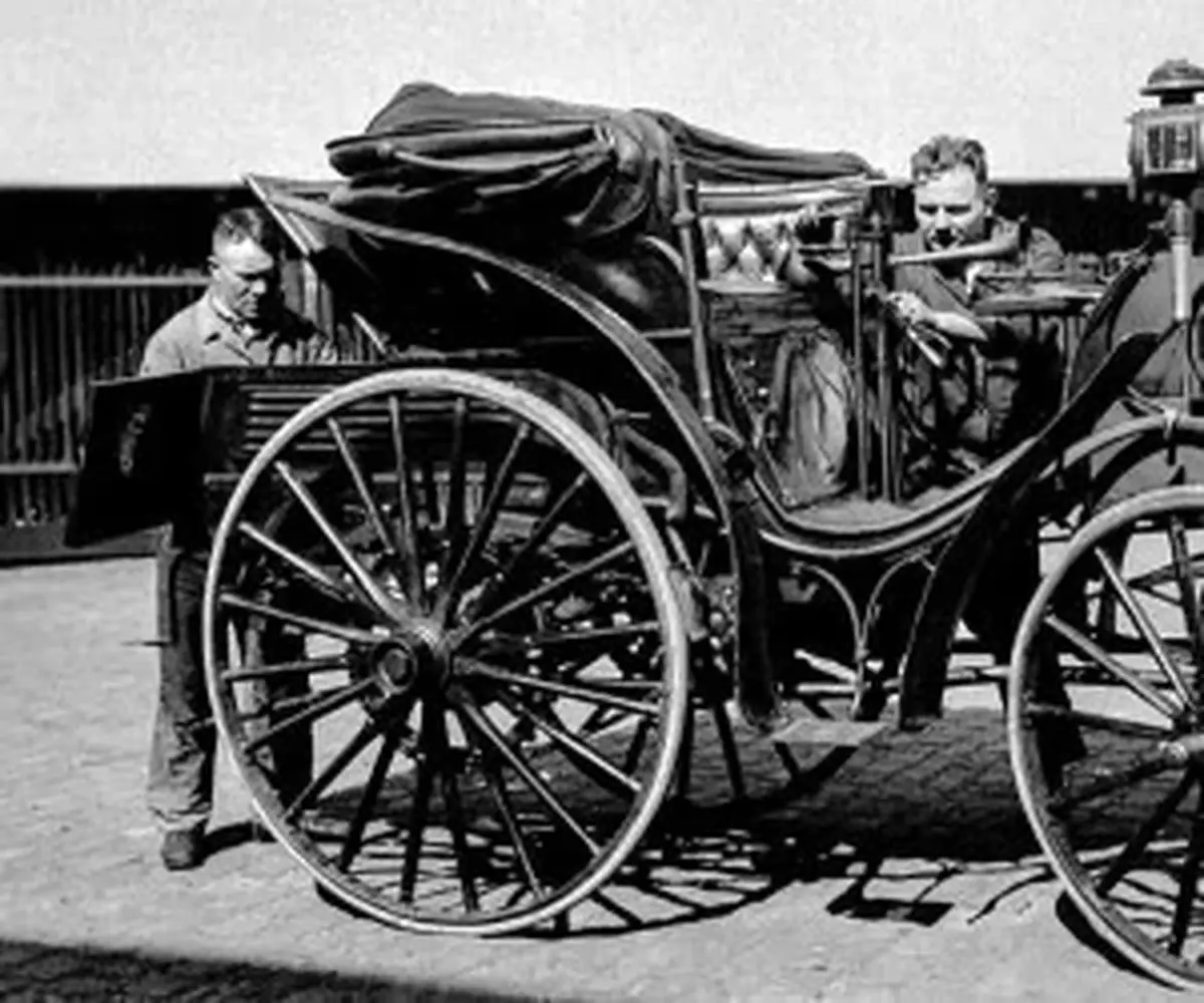 اولین گواهینامه رانندگی که در ایران صادر شد