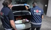 کشف یک مجسمه نئوکلاسیک در صندوق عقب خودرو
