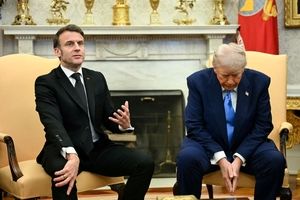 ماکرون خطاب به ترامپ: تغییر حکومت ایران با نیروی نظامی اشتباه است/ ویدئو