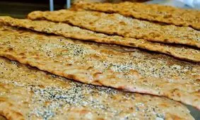 خروج اتباع غیرمجاز، عامل اصلی کاهش ۶ درصدی مصرف نان در ایران