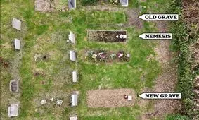 نبش قبر شوهر برای آرامش و احترام به او